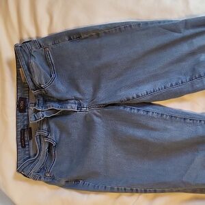 Size 6 Not Your Daughter's Jeans